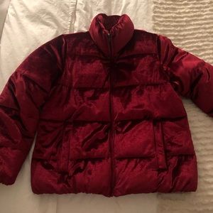 Red velvet puffer / L